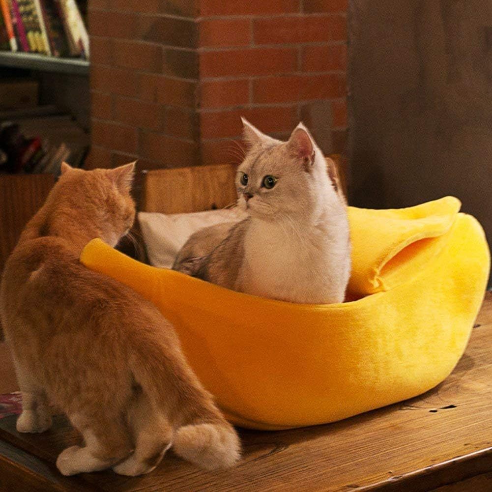 Soft Warm Banana Pet Bed | Cosy Pet Bed for Cats & Dogs Australia